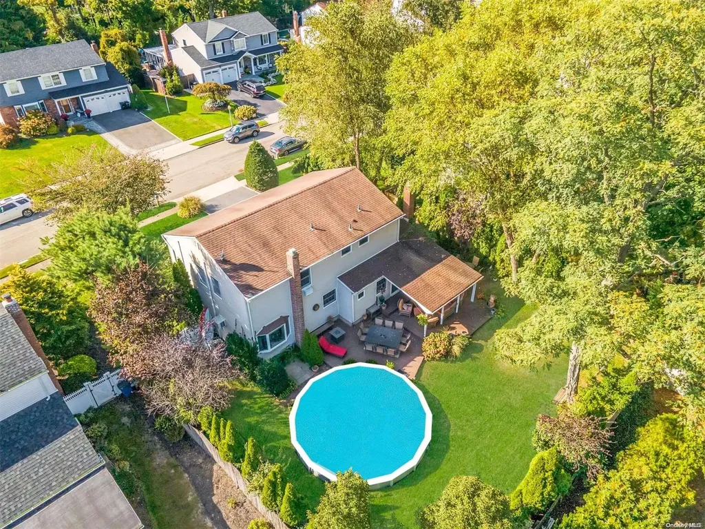 19 Format Lane Smithtown NY 11787