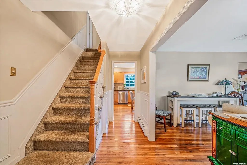 19 Format Lane Smithtown NY 11787
