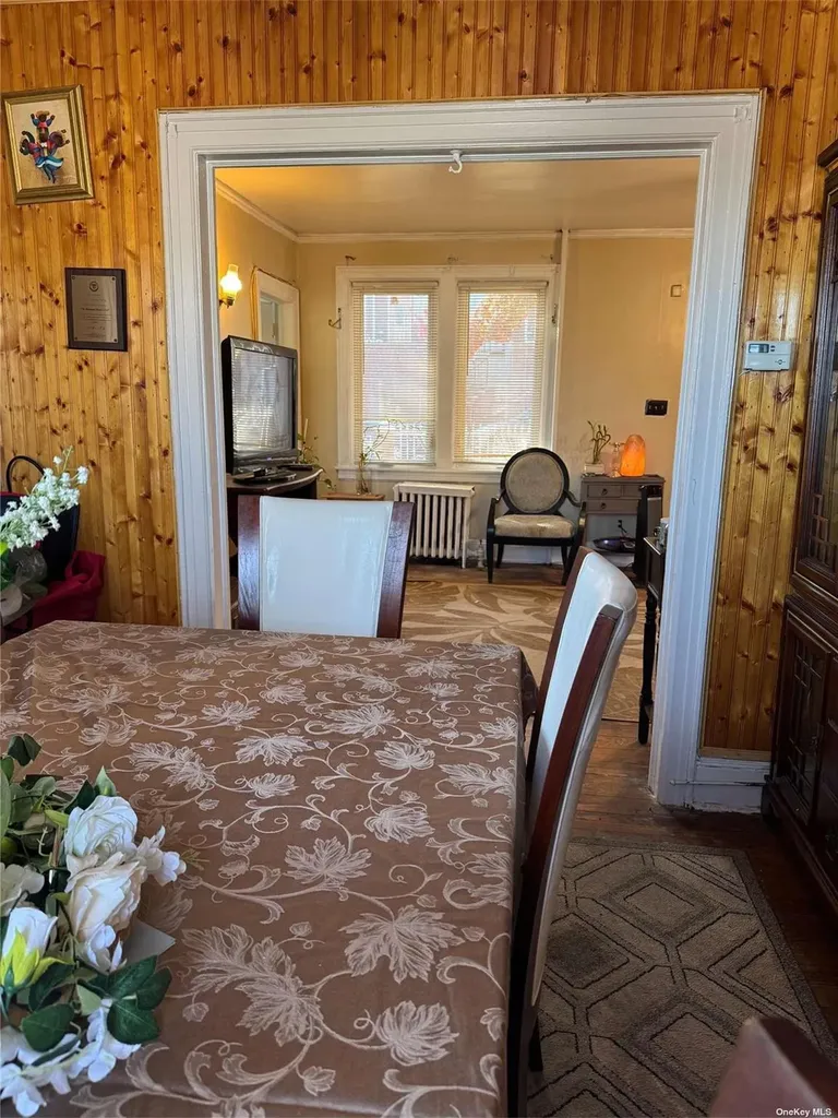 3946 Secor Avenue Bronx NY 10466