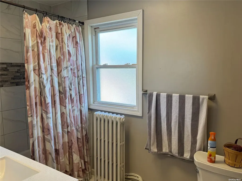 3946 Secor Avenue Bronx NY 10466