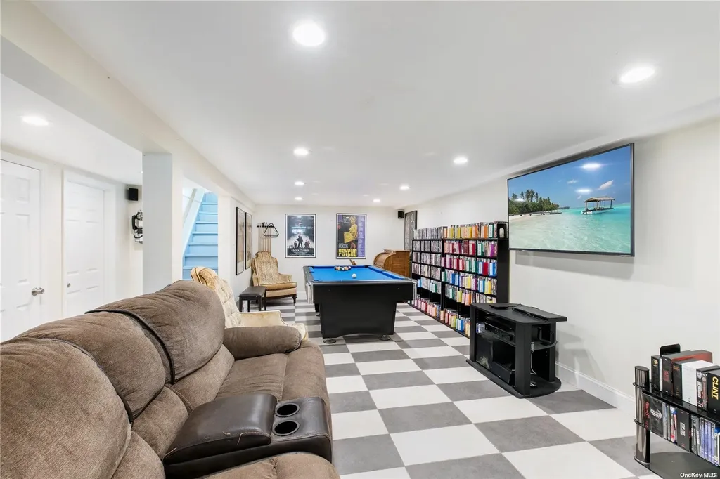 33 Herbert Circle Patchogue NY 11772