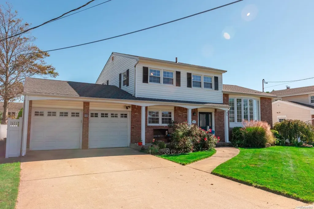 48 Stillwater Avenue Massapequa NY 11758