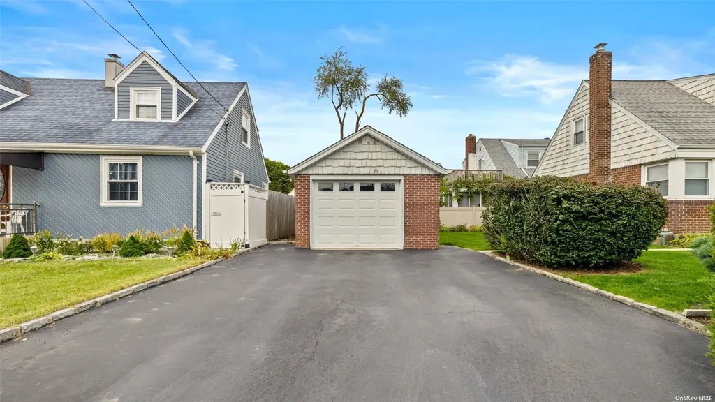 30 Meyer Avenue Valley Stream NY 11580