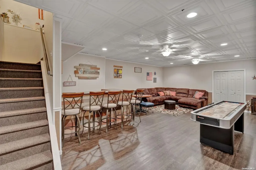 439 Spruce Avenue West Islip NY 11795