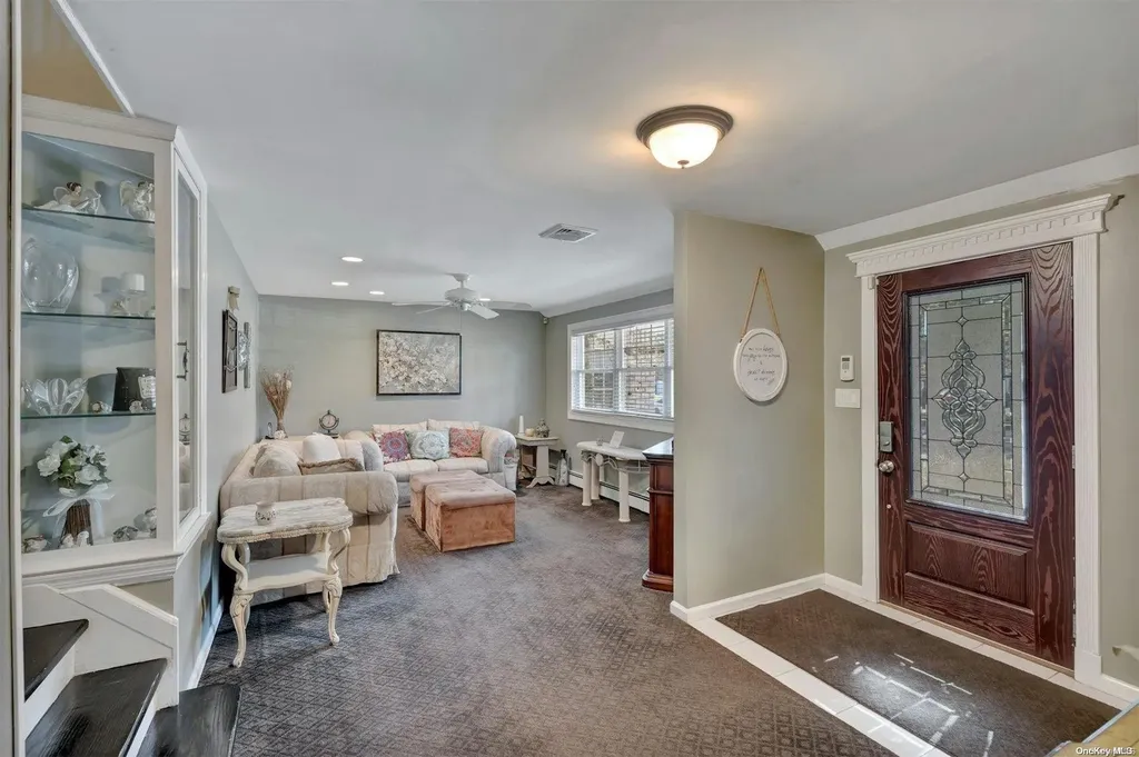 439 Spruce Avenue West Islip NY 11795