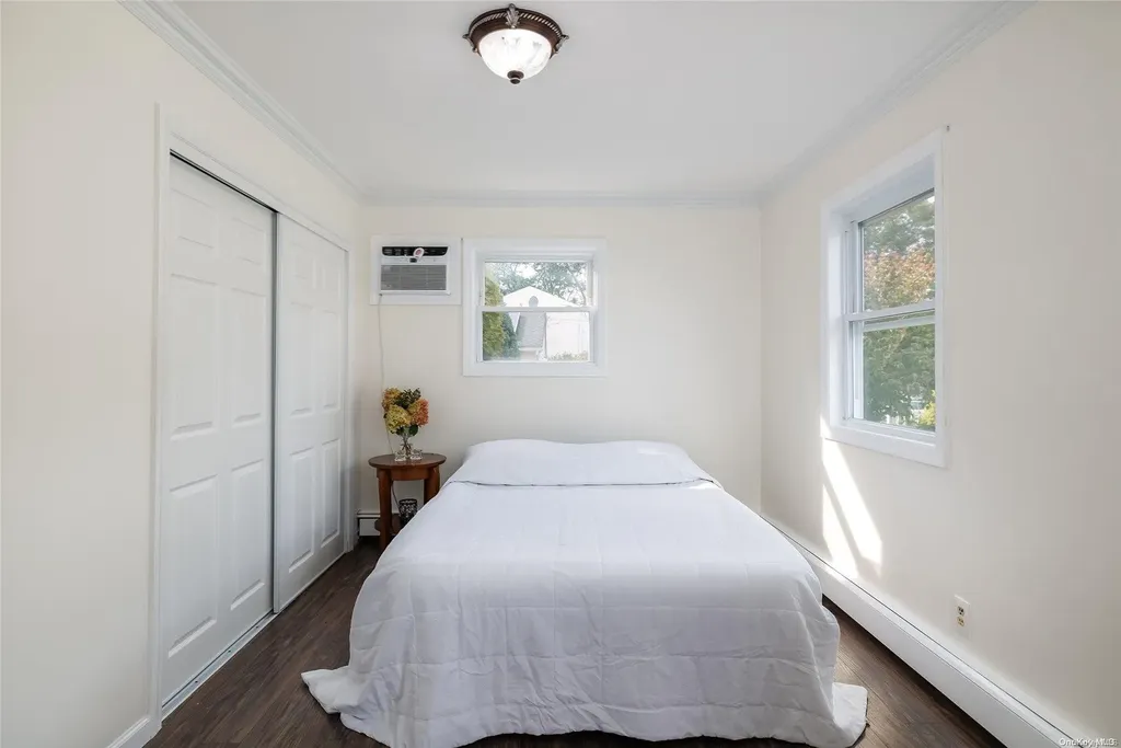 23 Leonard Place Amityville NY 11701