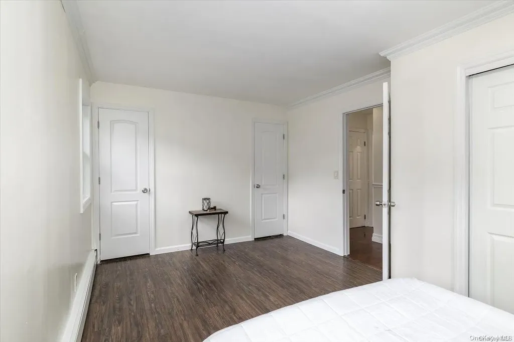 23 Leonard Place Amityville NY 11701