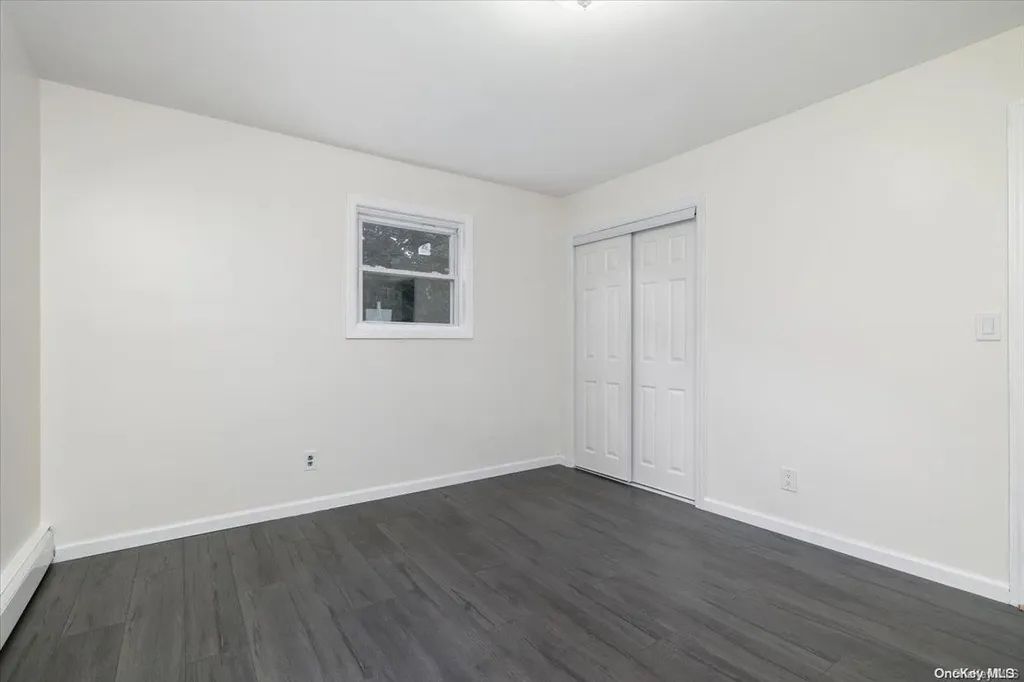 23 Leonard Place Amityville NY 11701