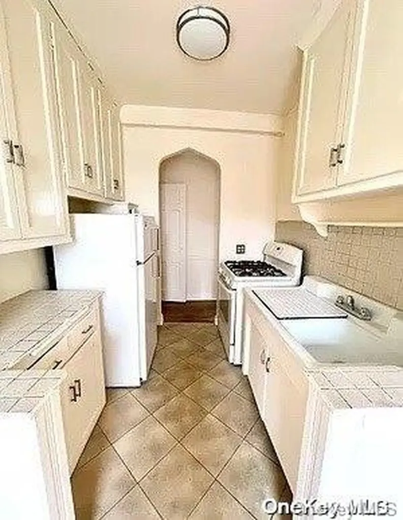 1179 Sutter Avenue Brooklyn NY 11208