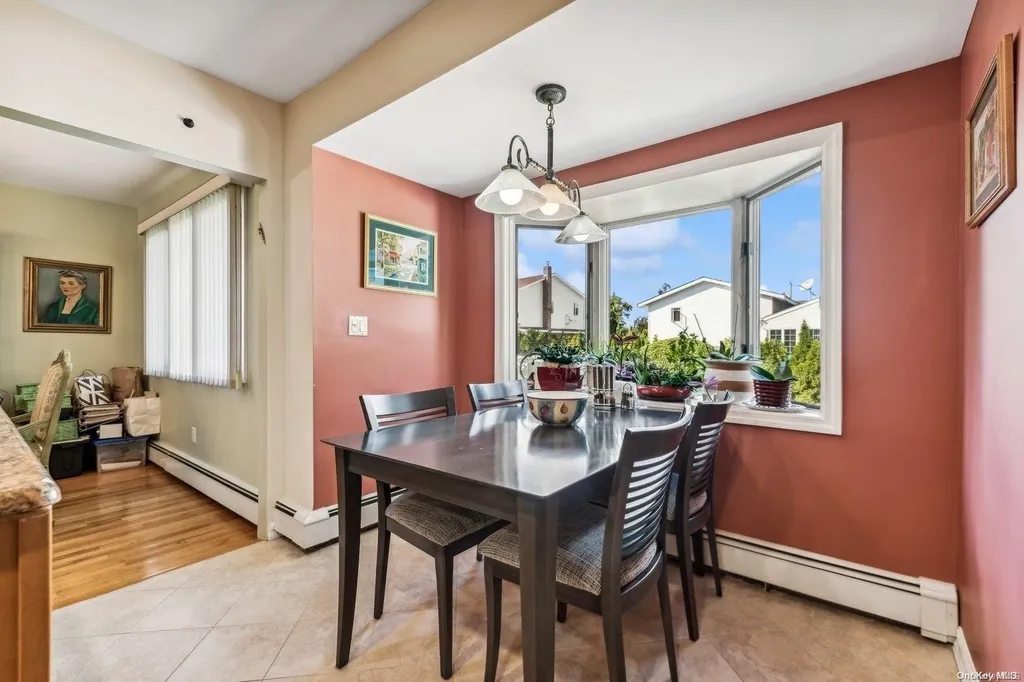 1959 Edward Lane Merrick NY 11566