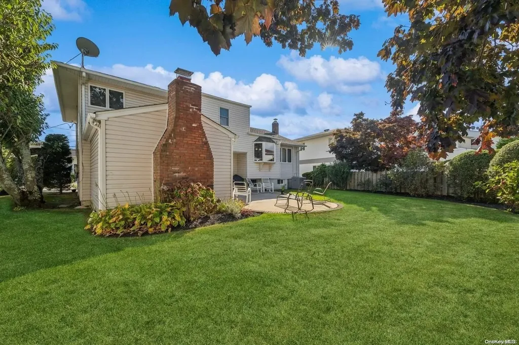 1959 Edward Lane Merrick NY 11566