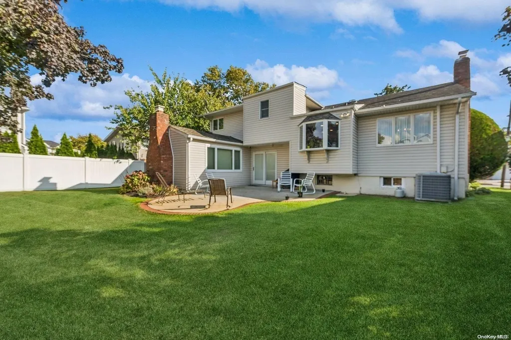1959 Edward Lane Merrick NY 11566
