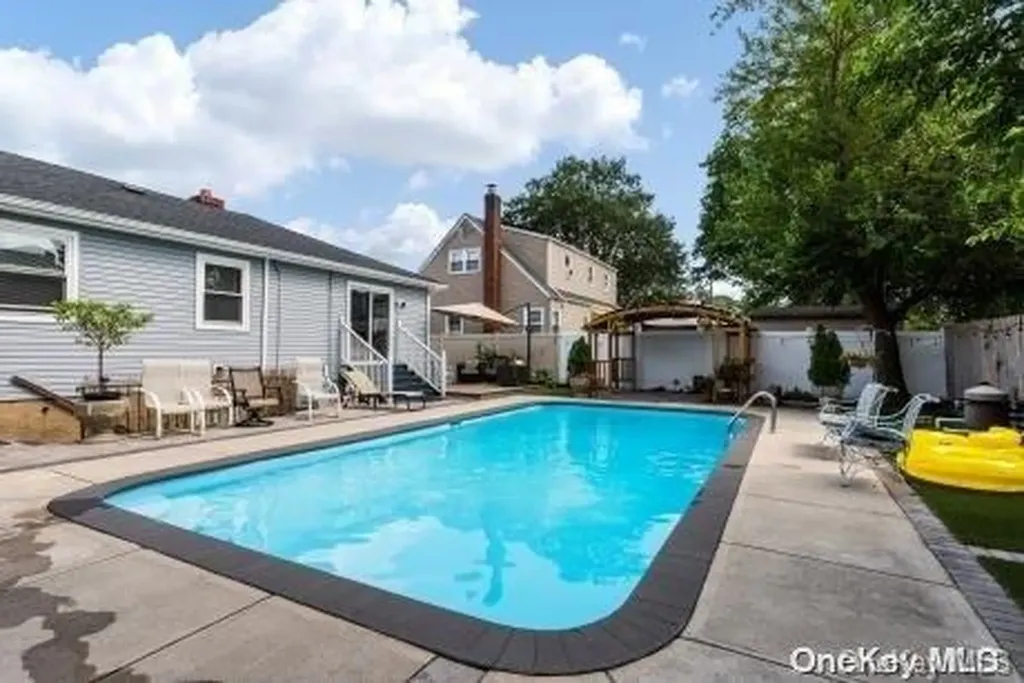 199 State Street Westbury NY 11590