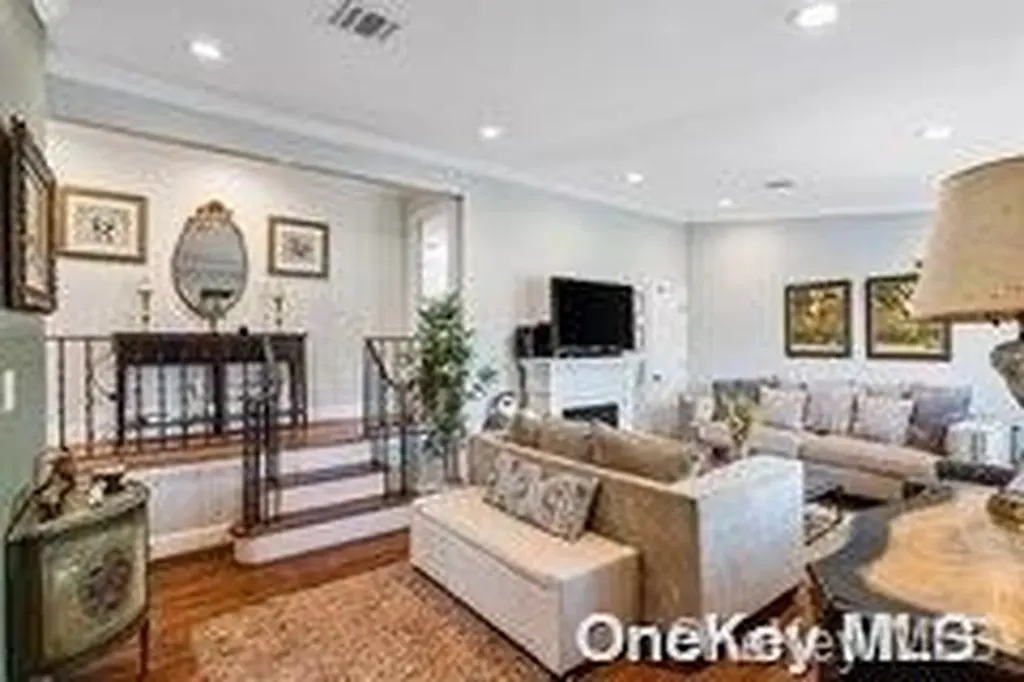 199 State Street Westbury NY 11590