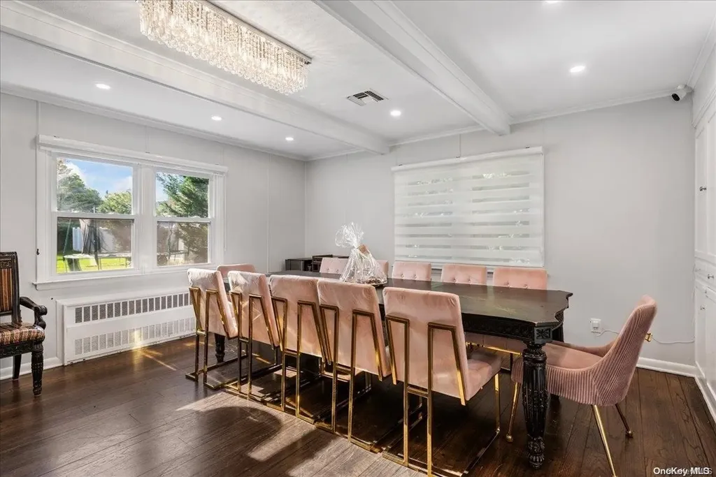 369 Island Avenue Woodmere NY 11598