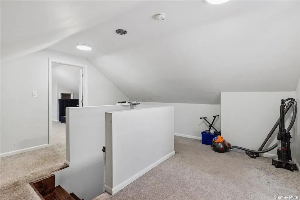 369 Island Avenue Woodmere NY 11598