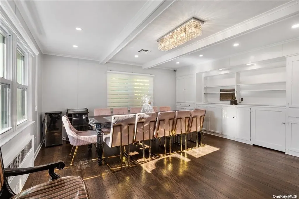 369 Island Avenue Woodmere NY 11598