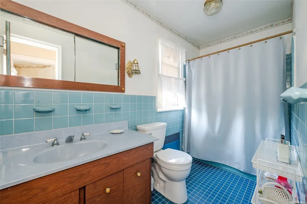 2590 Harrison Avenue Baldwin NY 11510