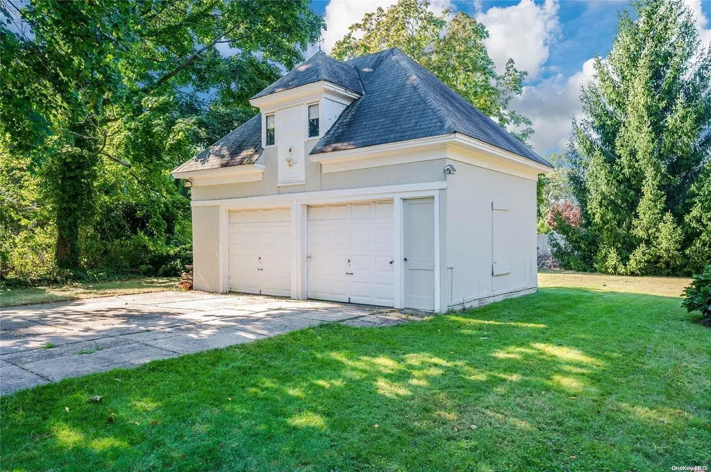 2590 Harrison Avenue Baldwin NY 11510