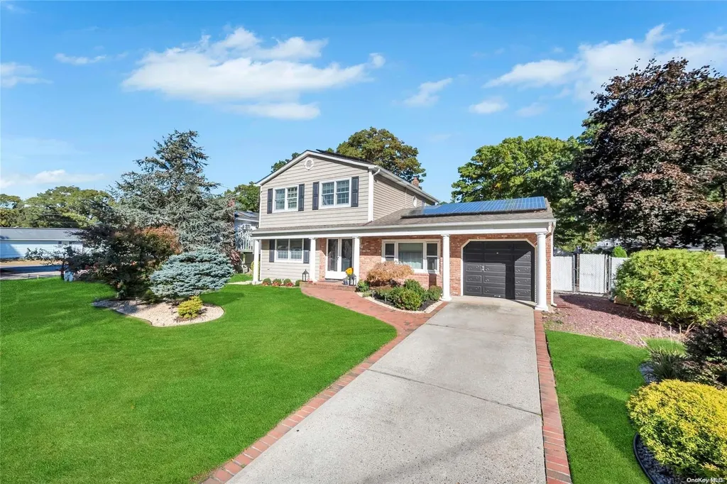 71 Avenue B Holbrook NY 11741