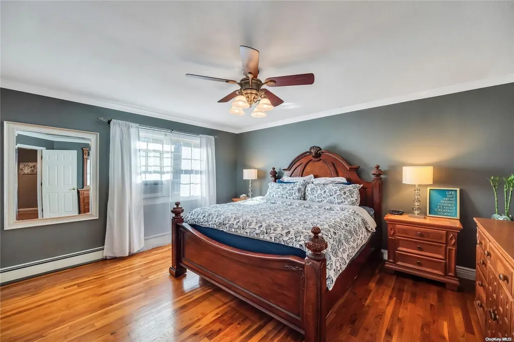 71 Avenue B Holbrook NY 11741