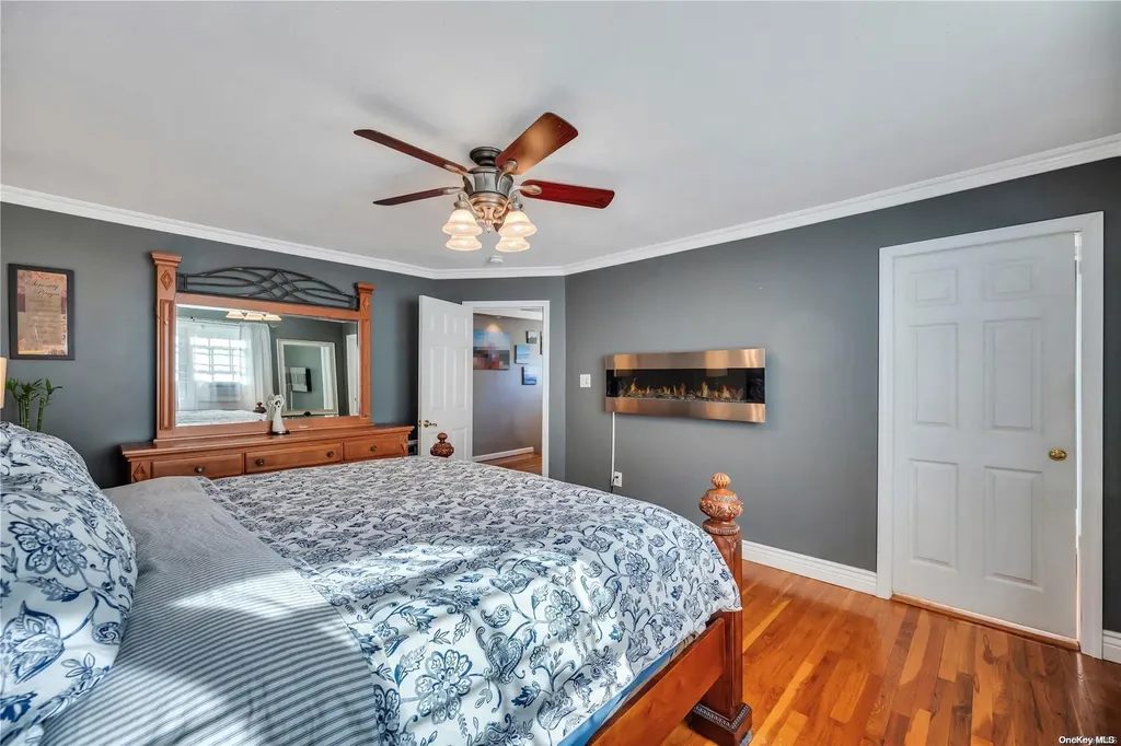 71 Avenue B Holbrook NY 11741