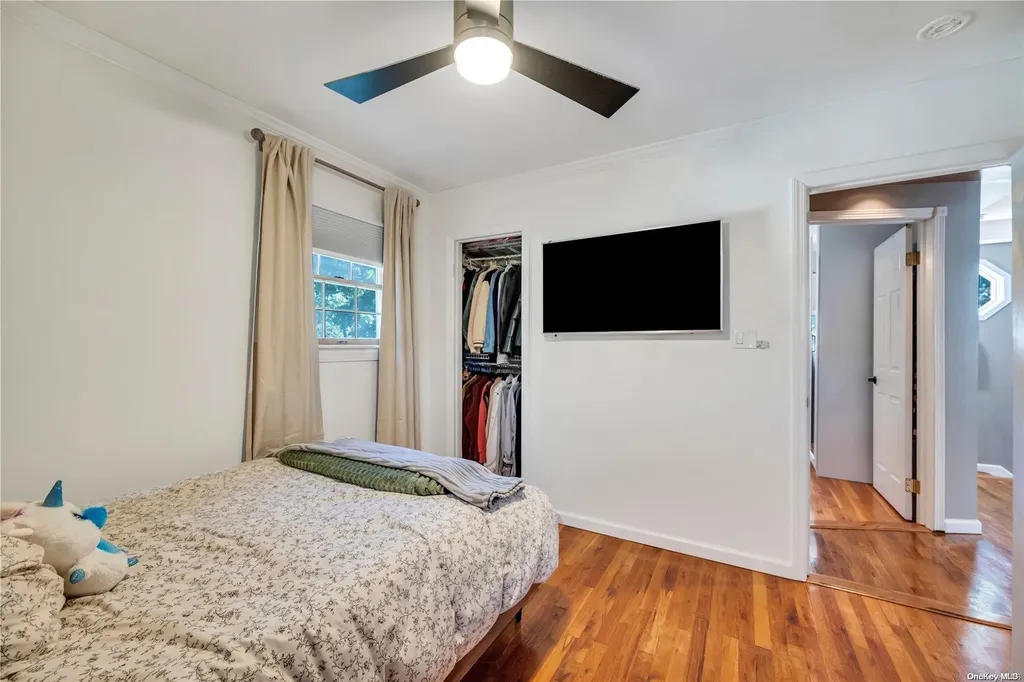 71 Avenue B Holbrook NY 11741