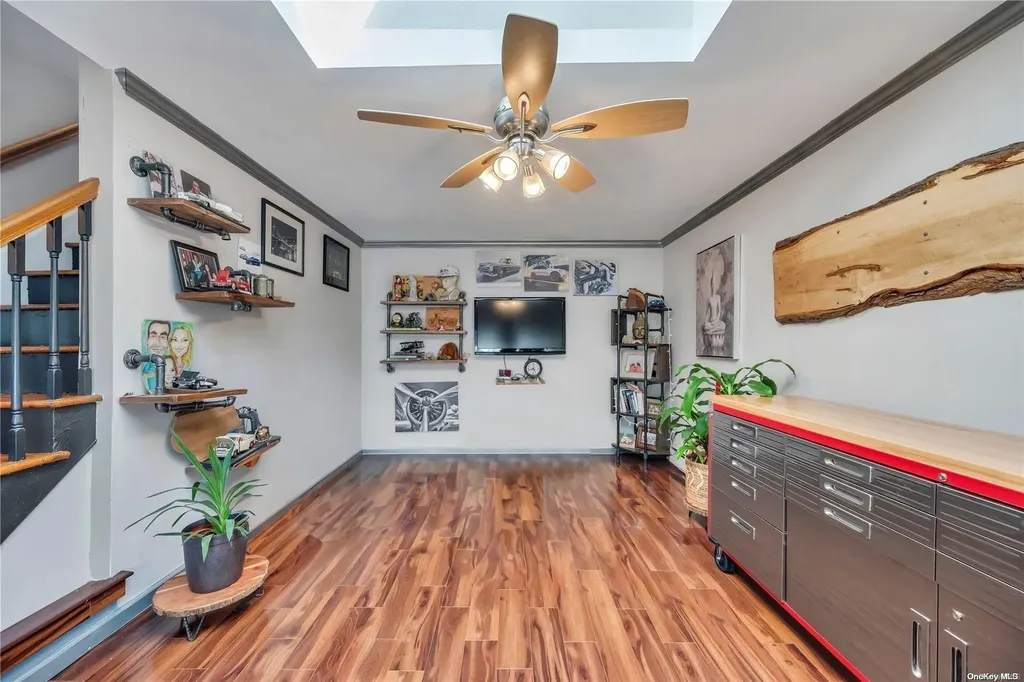 71 Avenue B Holbrook NY 11741