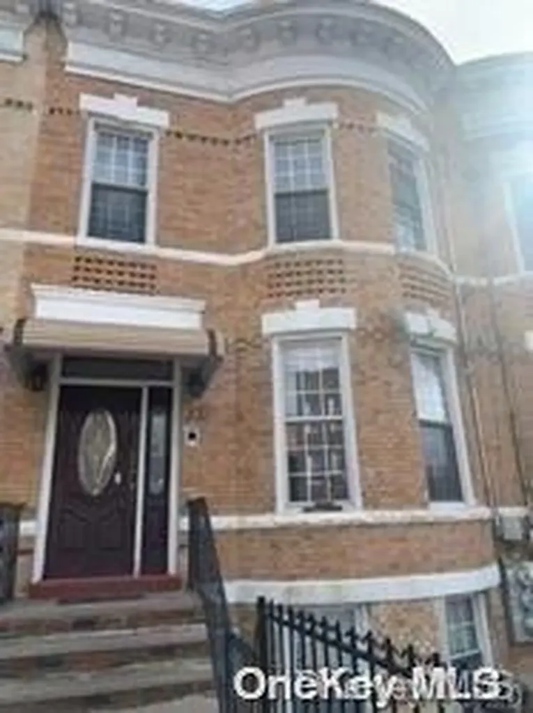 321 52nd Brooklyn NY 11203