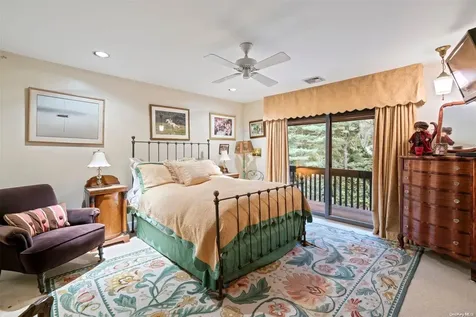 4 Elfland Court Cove Neck NY 11771