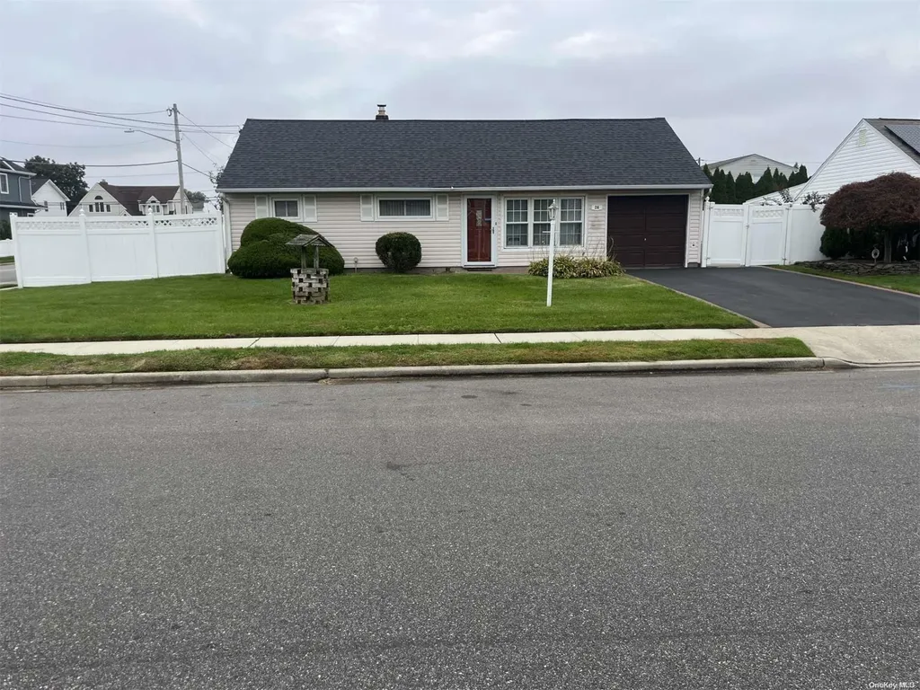 26 Eldorado Boulevard Plainview NY 11803