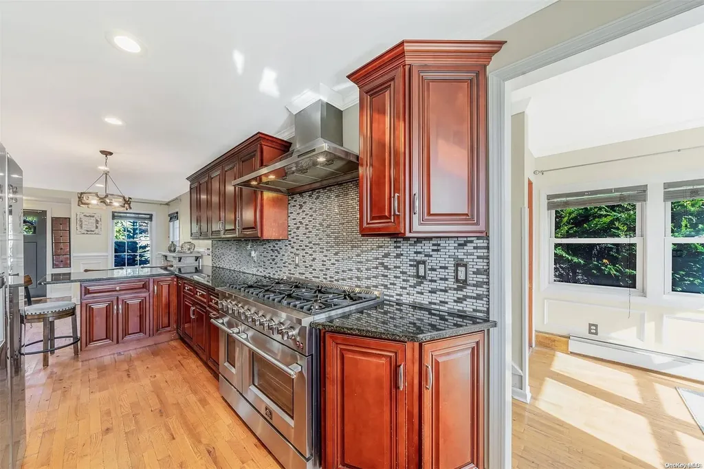 10 Stuart Avenue Amityville NY 11701