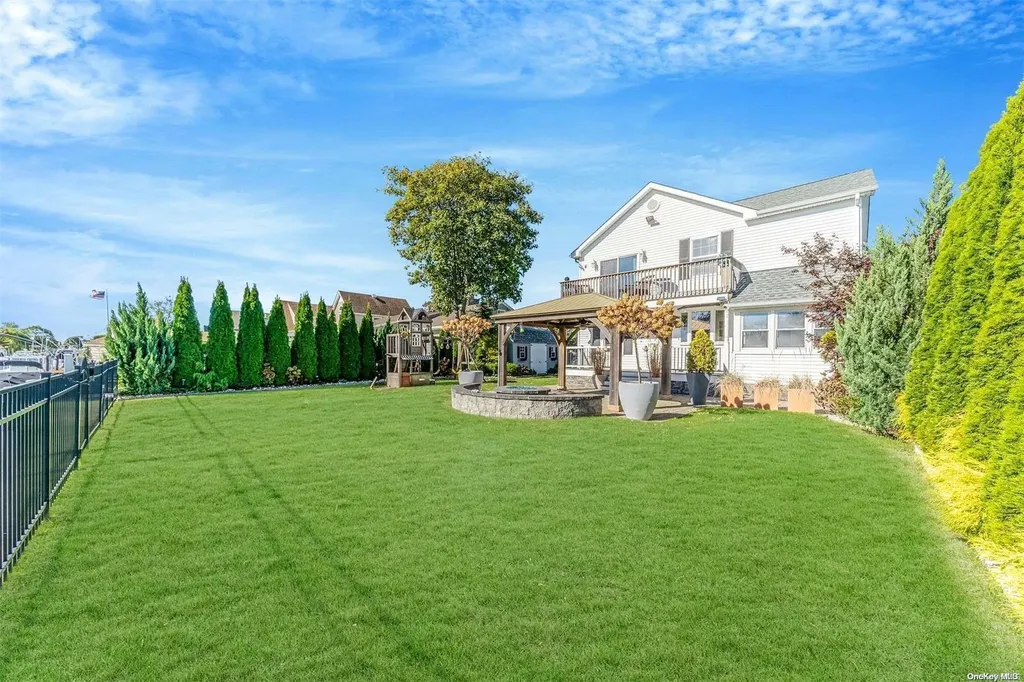 10 Stuart Avenue Amityville NY 11701