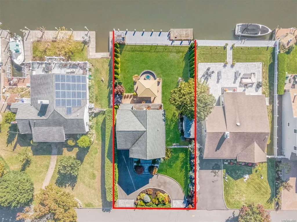 10 Stuart Avenue Amityville NY 11701
