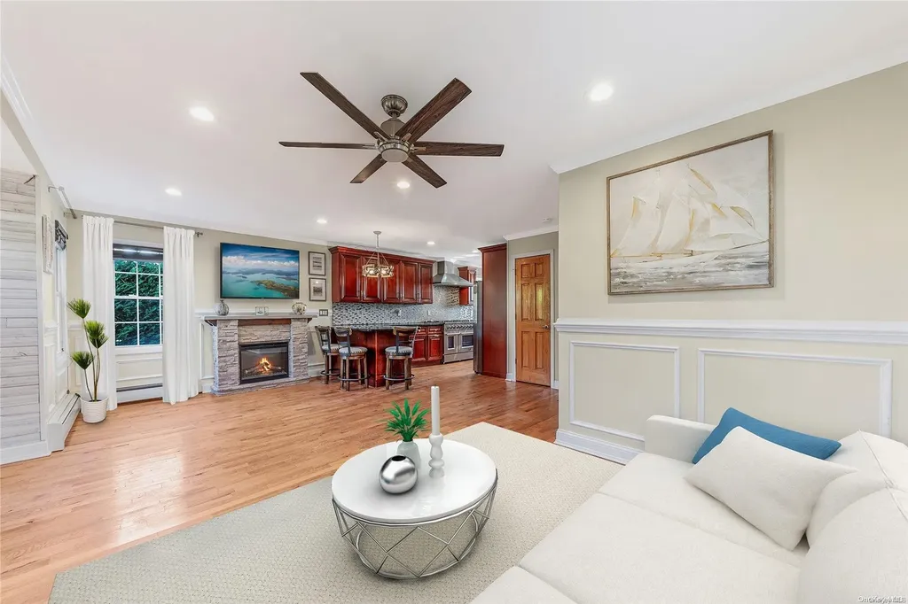 10 Stuart Avenue Amityville NY 11701