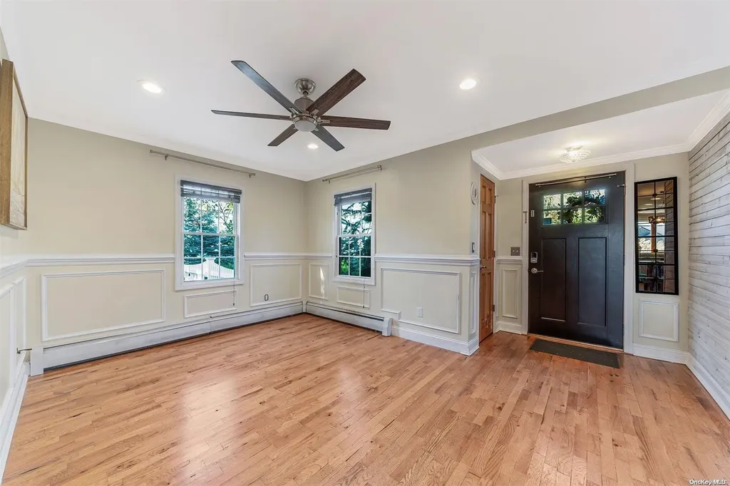 10 Stuart Avenue Amityville NY 11701