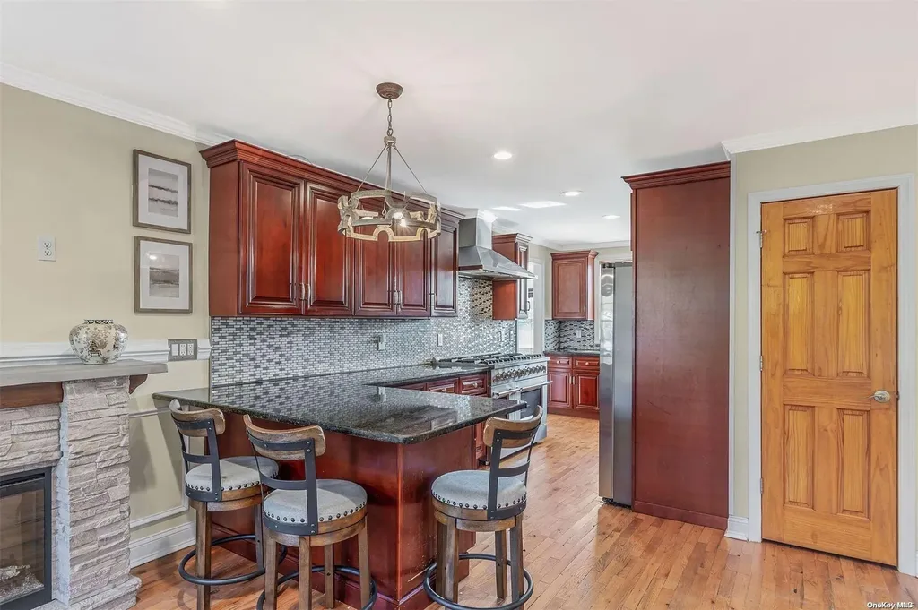 10 Stuart Avenue Amityville NY 11701