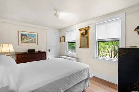 546 Abrahams Path Amagansett NY 11930