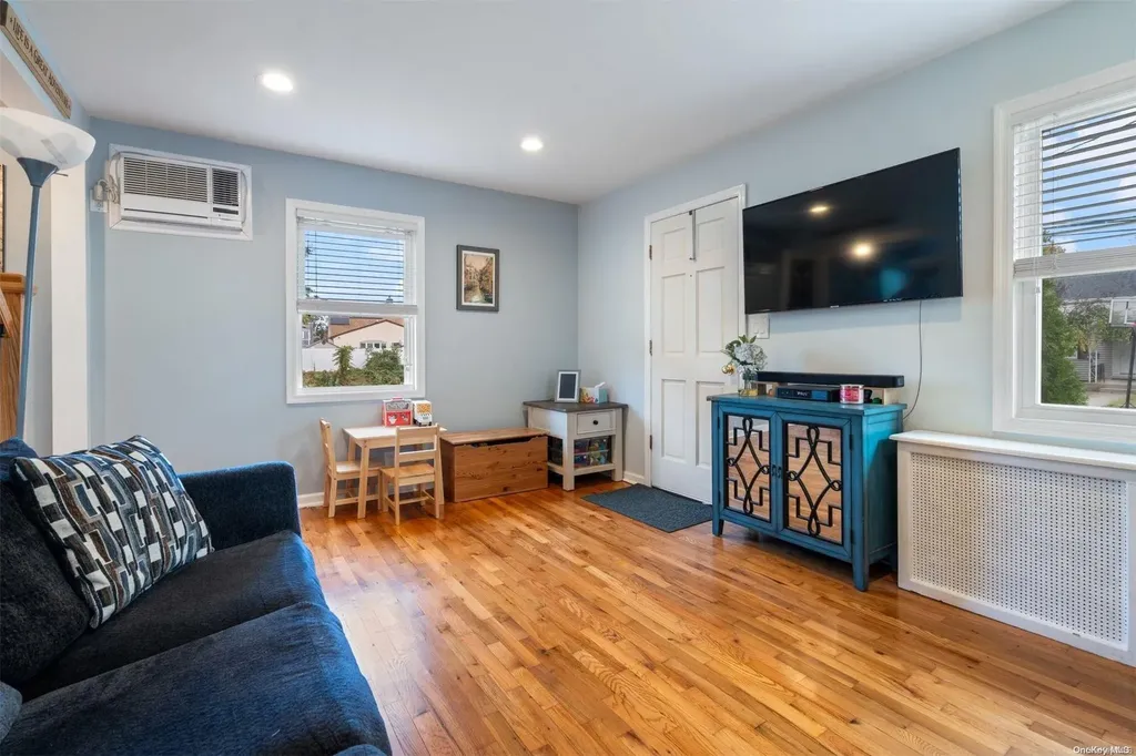 2 Wingate Road Valley Stream NY 11581