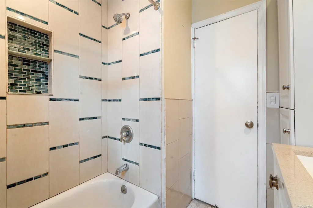 2 Wingate Road Valley Stream NY 11581