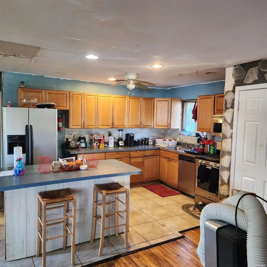 104 Frederick Avenue Babylon NY 11702