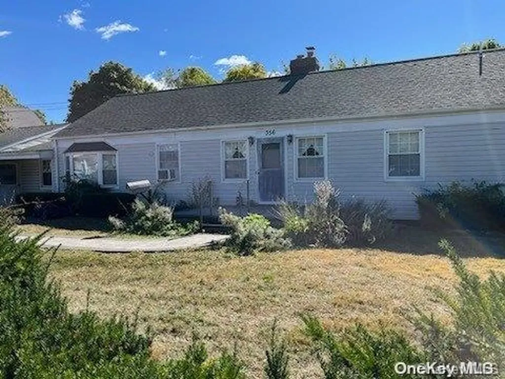 356 Boundary Avenue Massapequa NY 11758