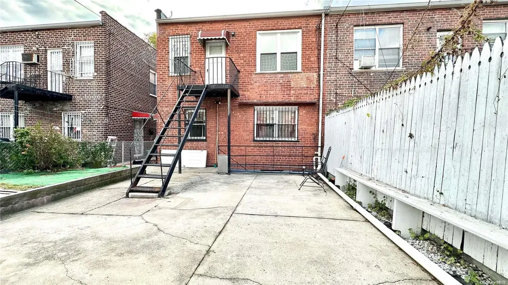233 E 87th Street Brooklyn NY 11236