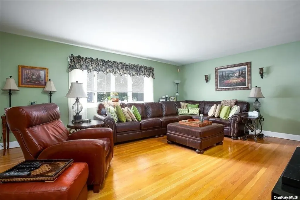 239 147th Place Whitestone NY 11357
