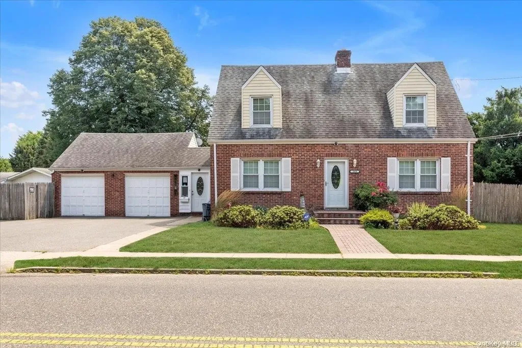 368 Brook Avenue Bay Shore NY 11706