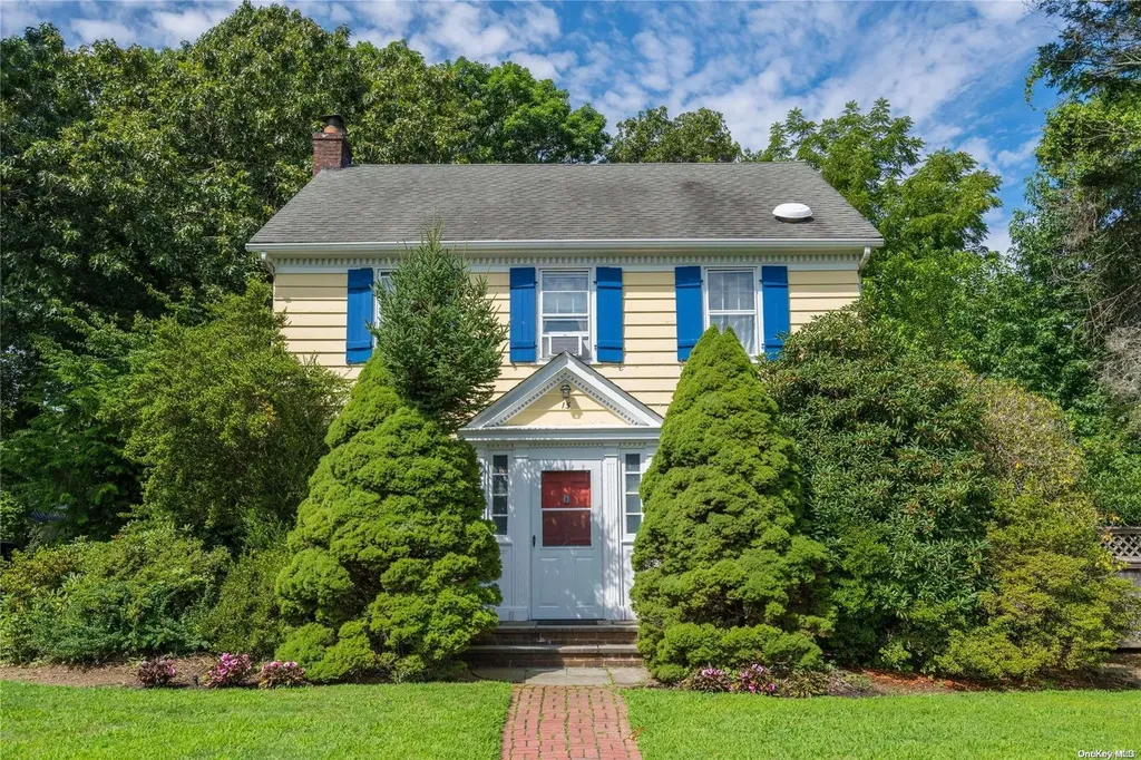 15 Carnegie Avenue Cold Spring Harbor NY 11724