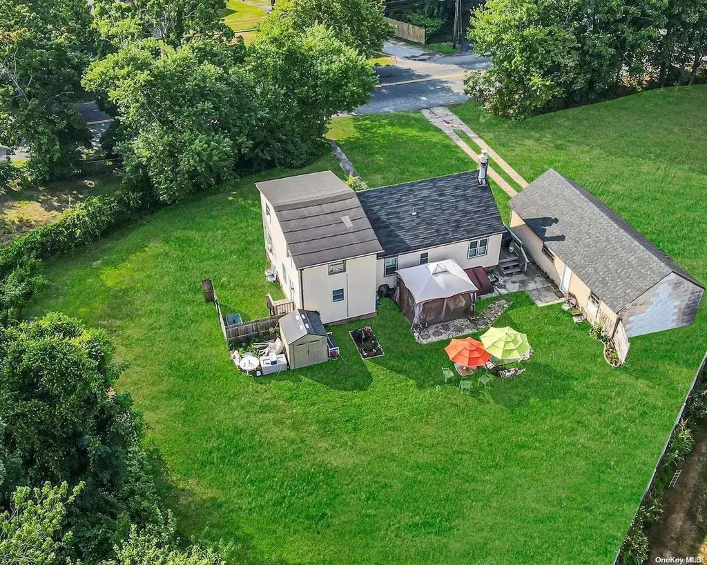 1036 Merriam Road Bay Shore NY 11706