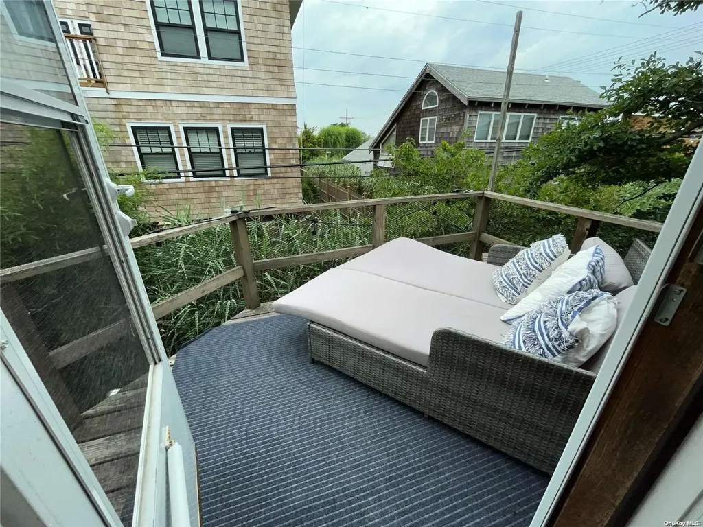 197 Cottage Walk Ocean Beach NY 11770