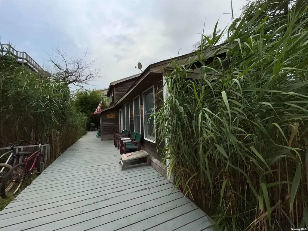 197 Cottage Walk Ocean Beach NY 11770