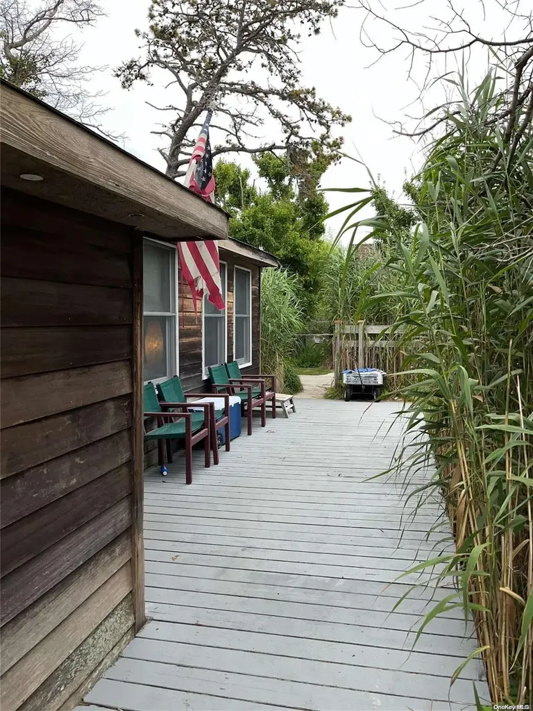 197 Cottage Walk Ocean Beach NY 11770